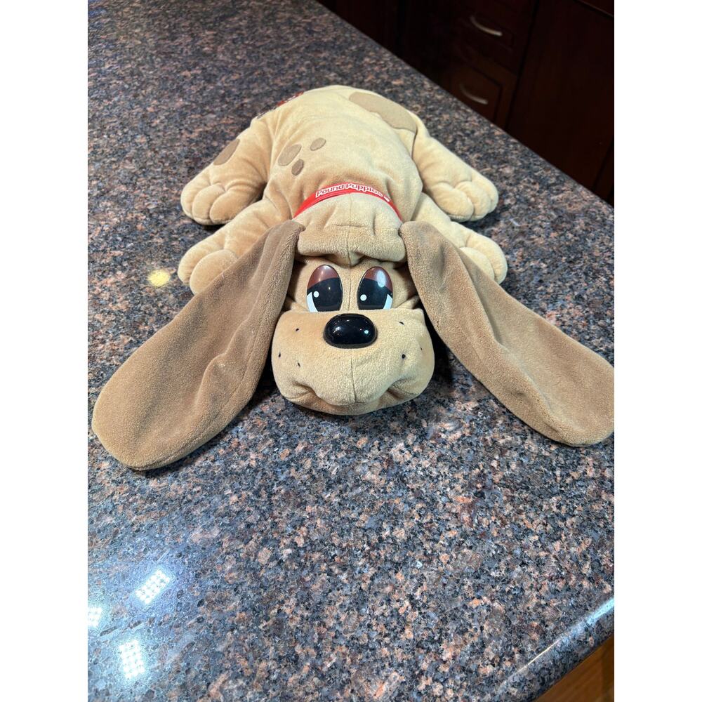 Vintage Pound Puppy 1997 Galoob Tan with Brown Spots and Red Collar - Picture 3 of 11